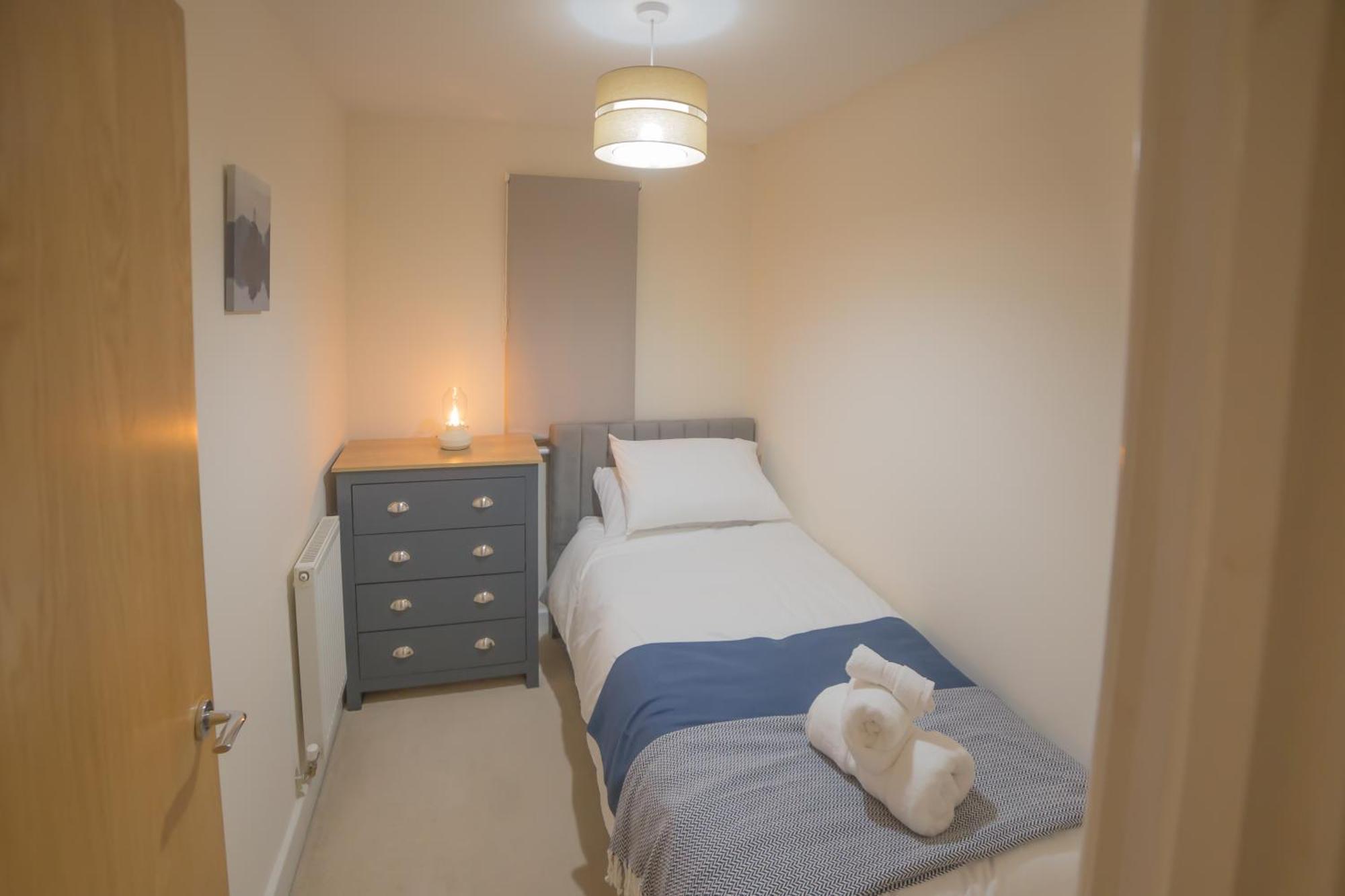 Villa Sleeps9 Parking&Garage 17 Mins To Gatwick, 30 To London Merstham Exterior foto