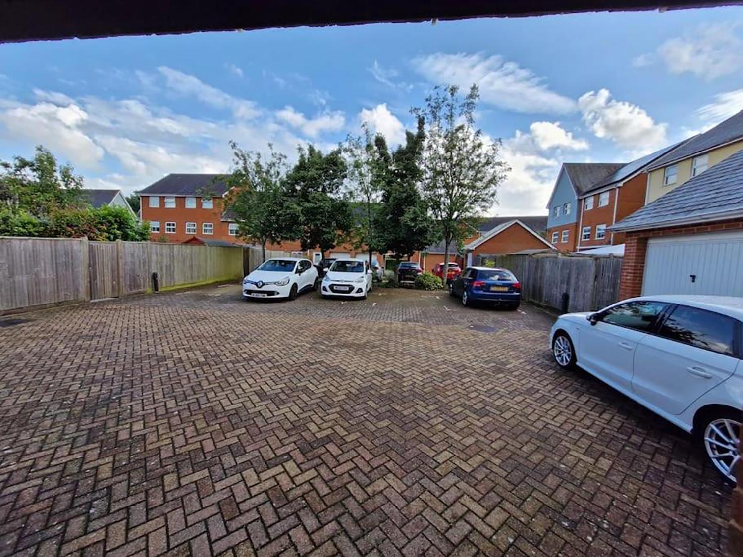 Villa Sleeps9 Parking&Garage 17 Mins To Gatwick, 30 To London Merstham Exterior foto