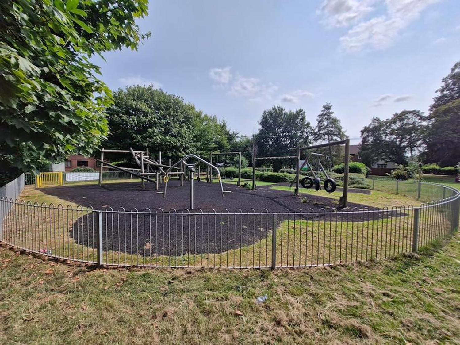 Villa Sleeps9 Parking&Garage 17 Mins To Gatwick, 30 To London Merstham Exterior foto